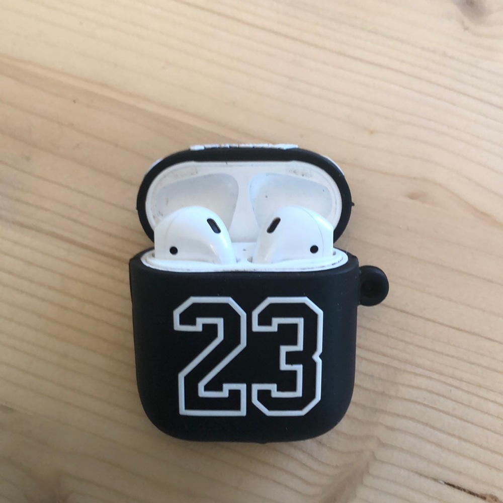 Jordan AirPod case - Picture 2 of 5